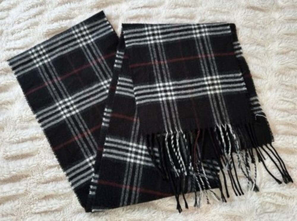Cashmink V Fraas Scarf Black, White & Red Classy Plaid  Fringe Soft unisex